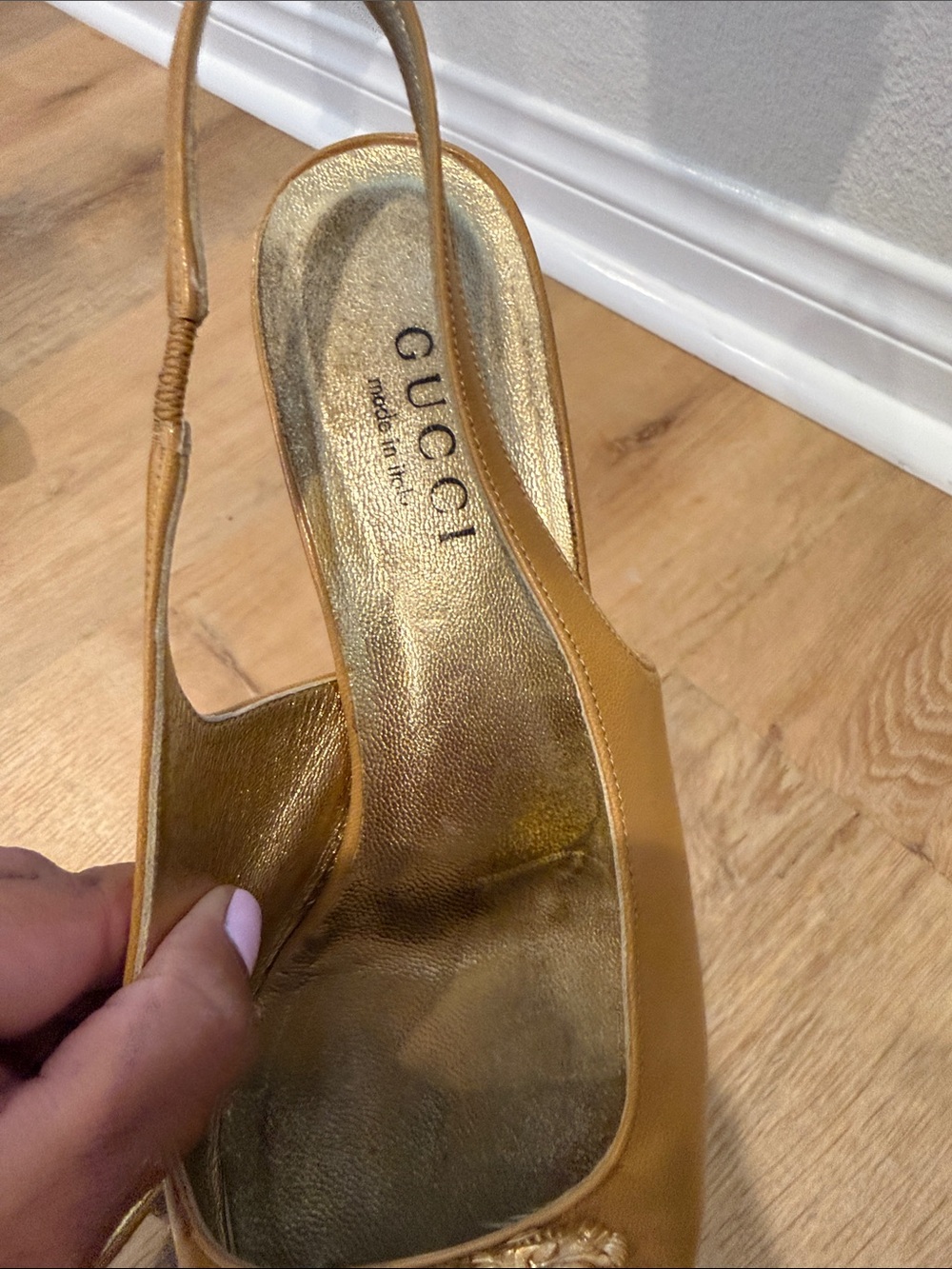 Gucci Tan and Gold Leather Slingback Mules - Picture 9 of 14